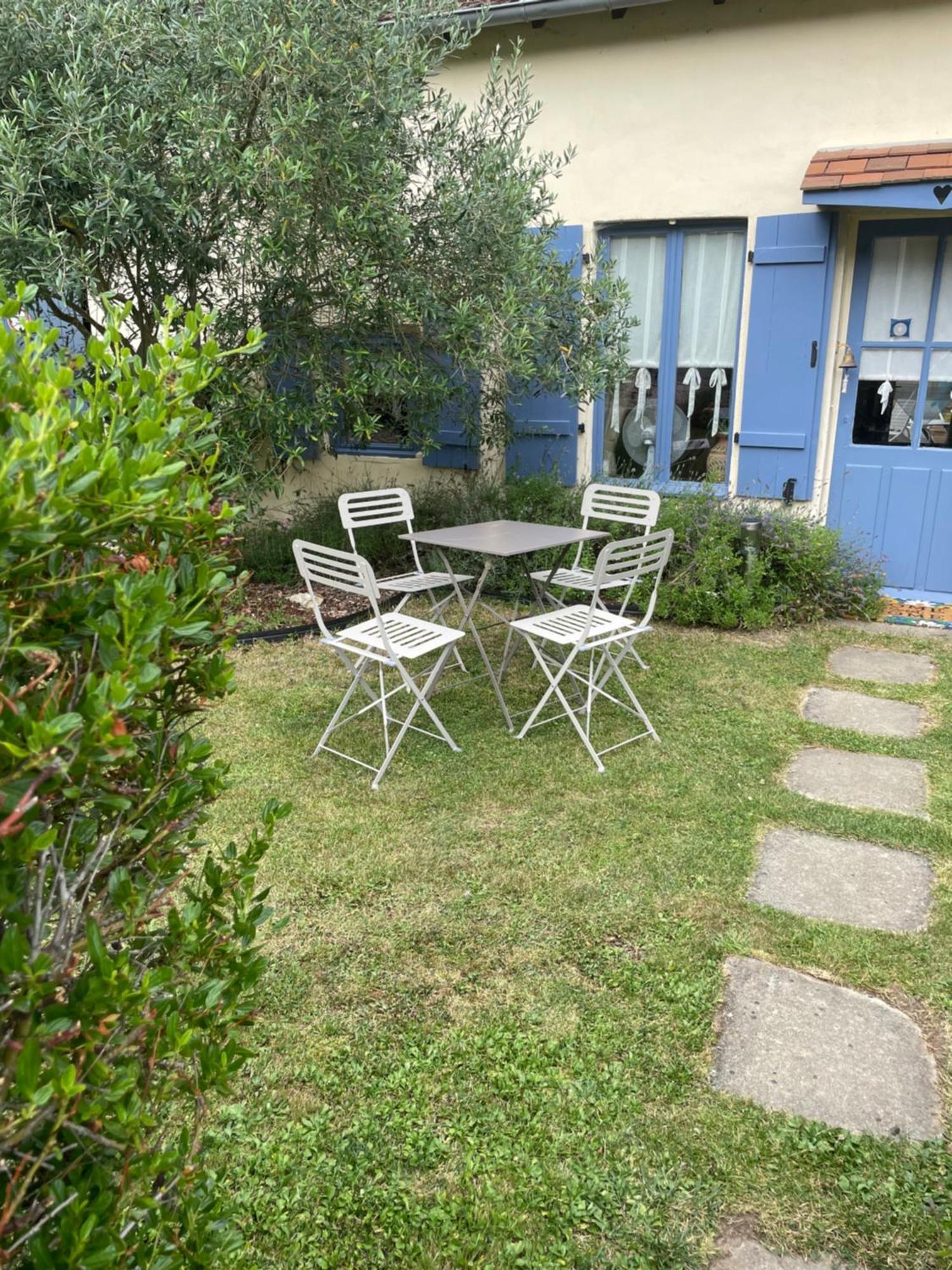 Lavender Cottage Chezelles  外观 照片